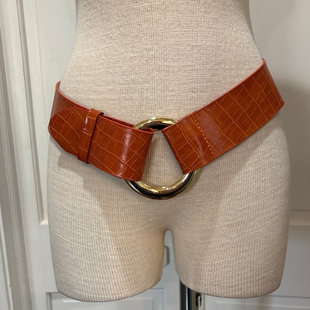 Leather sz M copper colored wide belt with gold buckle